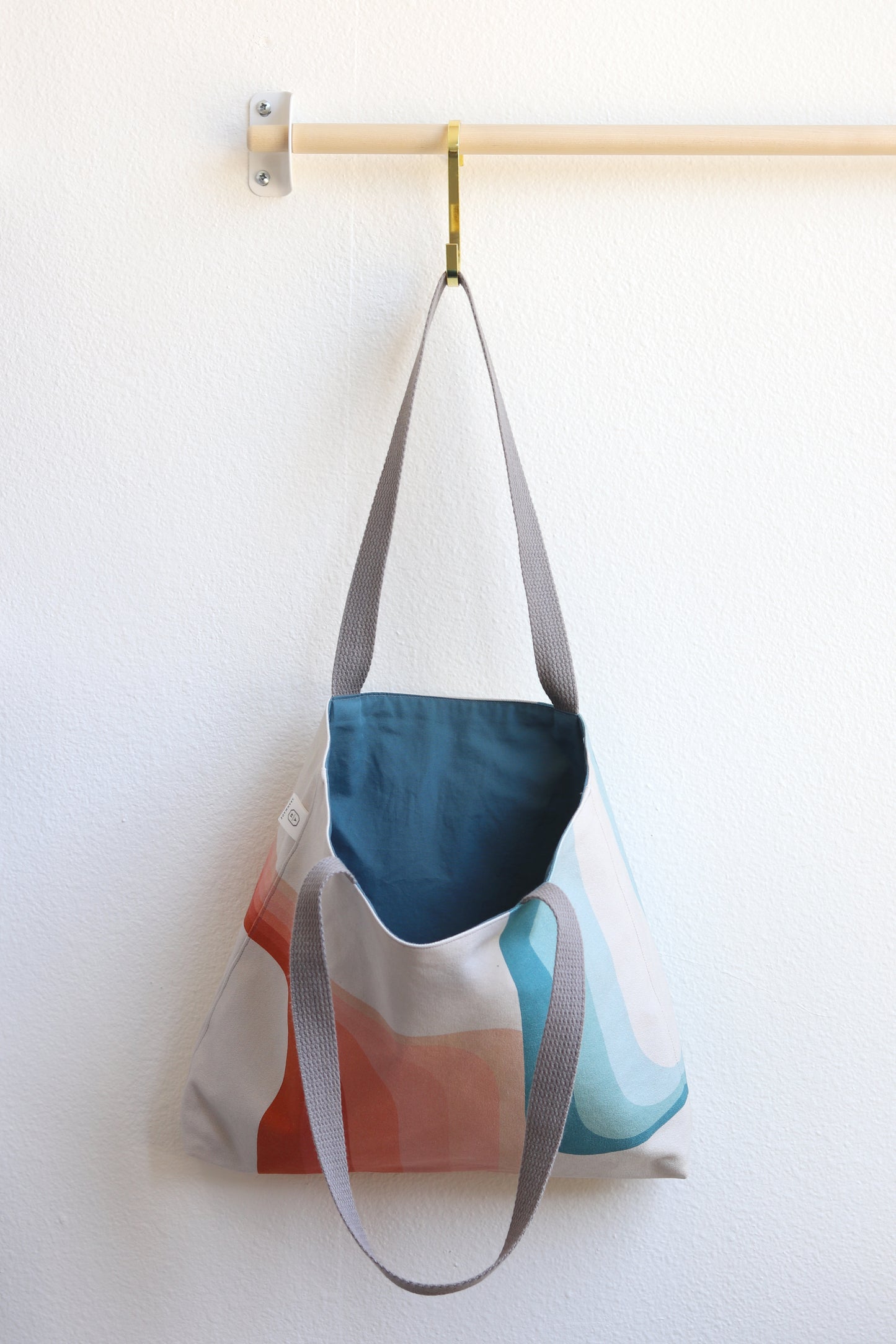 Overlap Curves Tote Bag
