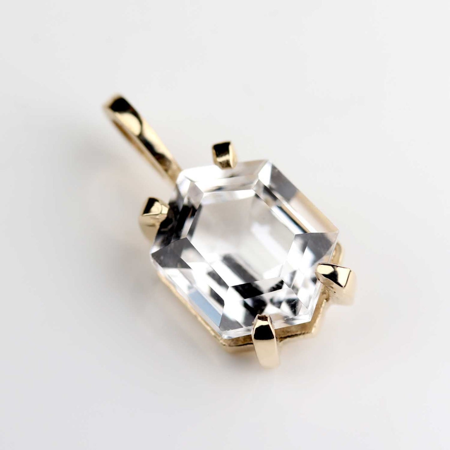 Prong-set 14k Yellow Gold and 9x7mm Arkansas Hexagon Quartz Shiny Finish